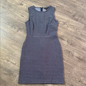 Banana Republic Navy and White Textured Sleeveless Sheath Dress